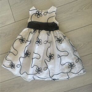 Rare editions dress black and white size 4T